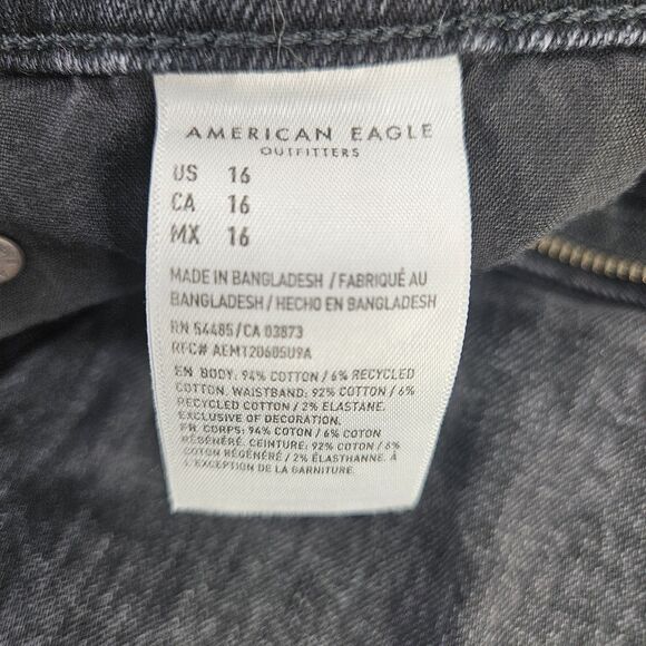 American Eagle Sz 16 High Rise Baggy Cutoff Distressed Shorts Black Stretch Rips - Picture 3 of 16